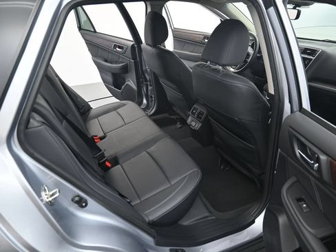Used 2019 Subaru Outback 3.6R Limited w/ Popular Package #2 AWD/4WD image 37