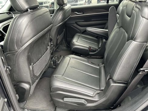 Used 2023 Jeep Grand Cherokee L Limited AWD/4WD image 12