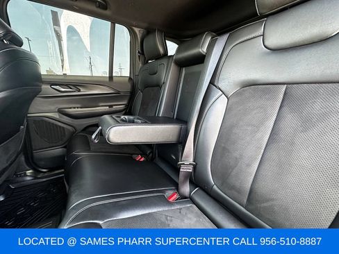 Used 2024 Jeep Grand Cherokee Altitude RWD image 21