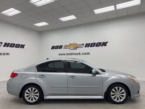 Used 2012 Subaru Legacy 3.6R Limited w/ Utility Pkg 1 AWD/4WD image 4