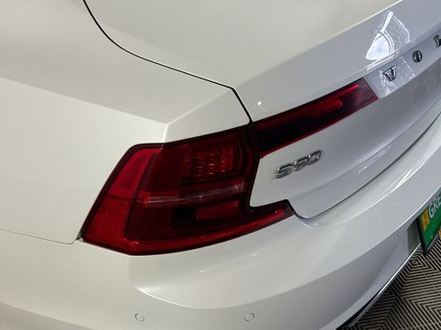 Used 2018 Volvo S90 T6 Inscription w/ Luxury Package image 36