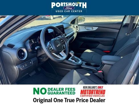 Used 2024 Kia Forte LXS w/ LXS Technology Package image 4