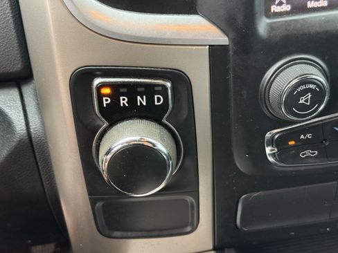 Used 2014 RAM 1500 Lone Star RWD image 23
