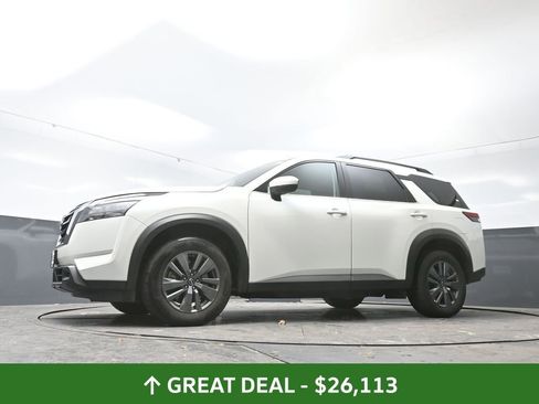 Used 2024 Nissan Pathfinder SV image 55