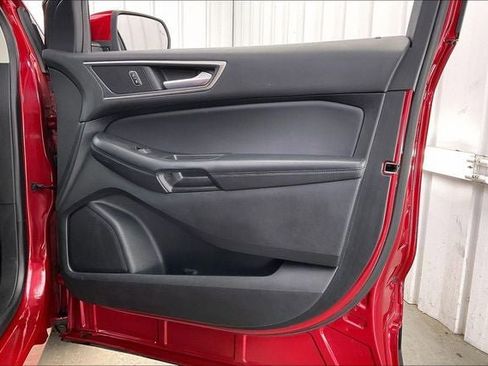 Used 2023 Ford Edge SEL image 20