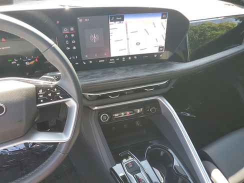 Used 2025 Audi Q5 Premium Plus w/ Premium Plus image 25