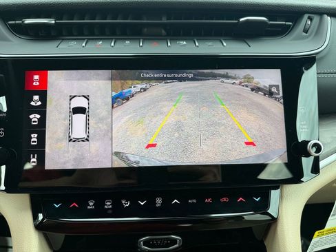 New 2026 Jeep Grand Cherokee Limited w/ Luxury Tech Group II RWD image 32