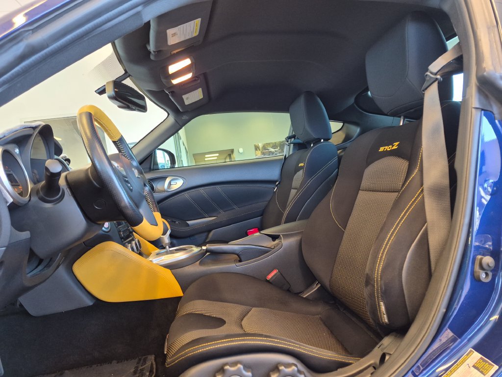 Used 2019 Nissan 370Z Coupe w/ Z34 Heritage Edition - Blue RWD image 13