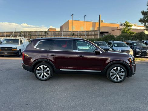 Used 2022 Kia Telluride S AWD/4WD image 9