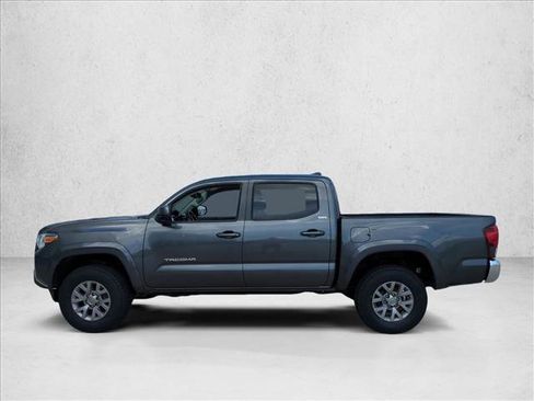 Used 2019 Toyota Tacoma SR5 RWD image 5