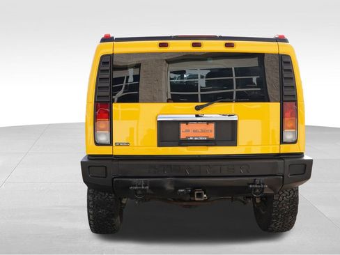 Used 2004 HUMMER H2 w/ Preferred Equipment Group image 6