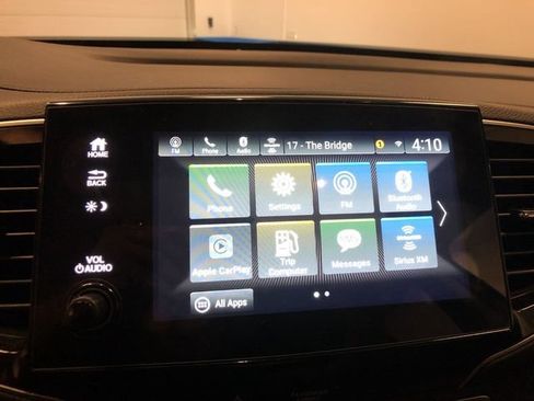 Used 2022 Honda Pilot Touring image 16