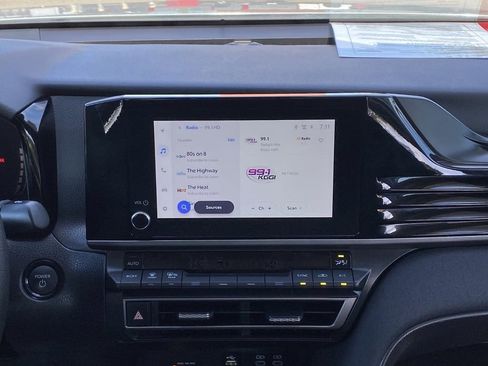 Certified 2025 Toyota Camry LE image 26