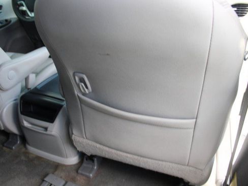 Used 2015 Toyota Sienna XLE FWD image 13