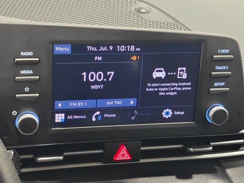 Used 2021 Hyundai Elantra SE FWD image 6