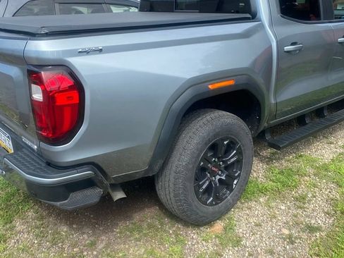 Used 2025 GMC Canyon Elevation w/ Convenience Package AWD/4WD image 6