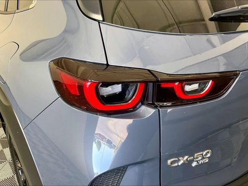 Used 2025 MAZDA CX-50 AWD 2.5 Hybrid w/ Premium Pkg image 39