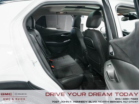 Used 2023 Buick Encore GX Essence w/ Experience Buick Package AWD/4WD image 32