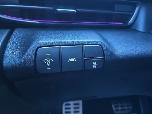 Used 2022 Hyundai Elantra N w/ Preferred Accessory Package image 50