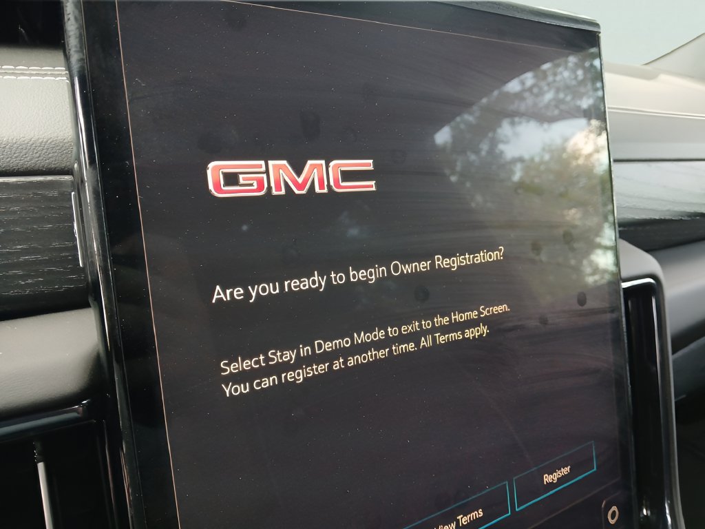 New 2026 GMC Yukon XL AT4 Ultimate AWD/4WD image 15