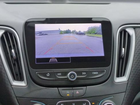 Used 2025 Chevrolet Malibu LT FWD image 23