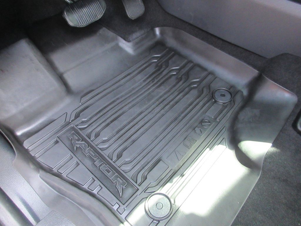 Used 2024 Ford F150 Raptor AWD/4WD image 31