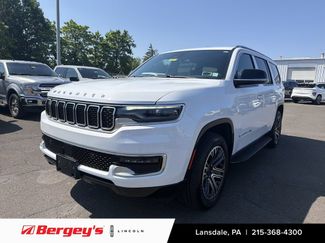 Used 2023 Jeep Wagoneer 4WD w/ Premium Group I video 1