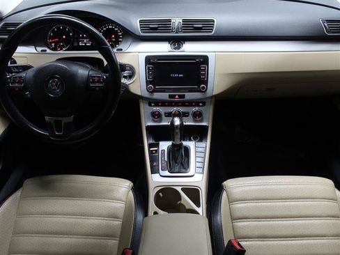 Used 2013 Volkswagen CC Sport FWD image 9