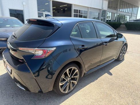 Used 2019 Toyota Corolla XSE FWD image 3