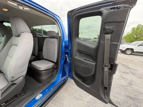 Used 2020 Chevrolet Colorado W/T w/ WT Convenience Package AWD/4WD image 19
