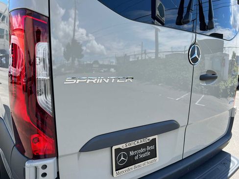 Used 2026 Mercedes-Benz Sprinter 2500 image 15