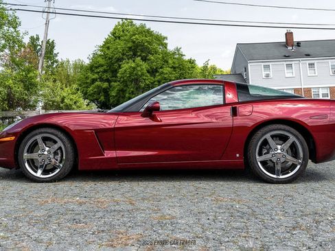 Used 2007 Chevrolet Corvette Coupe w/ Preferred Equipment Group RWD image 15