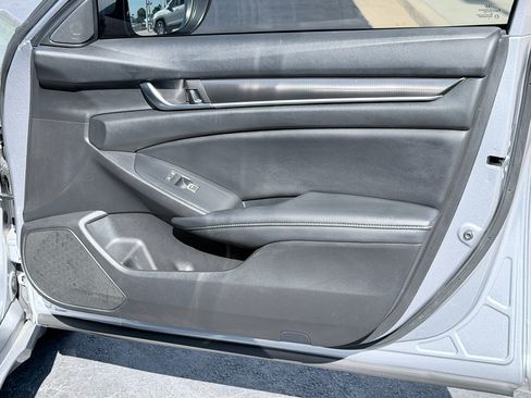Used 2020 Honda Accord Sport image 31