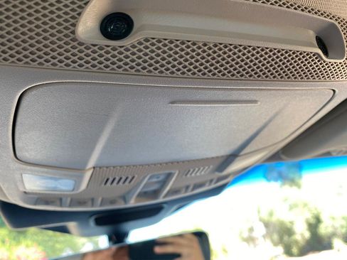 Used 2019 Lincoln Nautilus Reserve FWD image 64