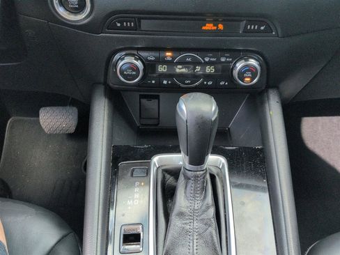 Used 2017 MAZDA CX-5 Touring FWD image 25