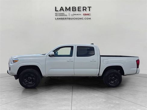 Used 2023 Toyota Tacoma SR AWD/4WD image 2