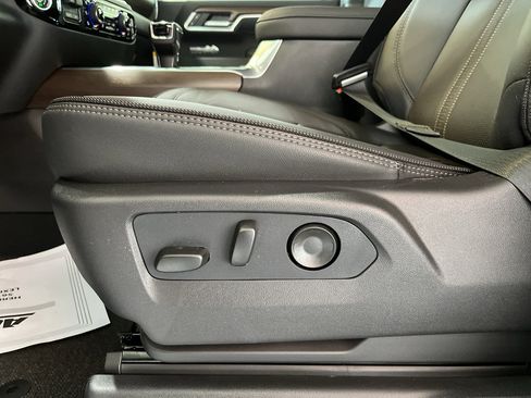 New 2026 Chevrolet Silverado 1500 High Country w/ Midnight Edition AWD/4WD image 13