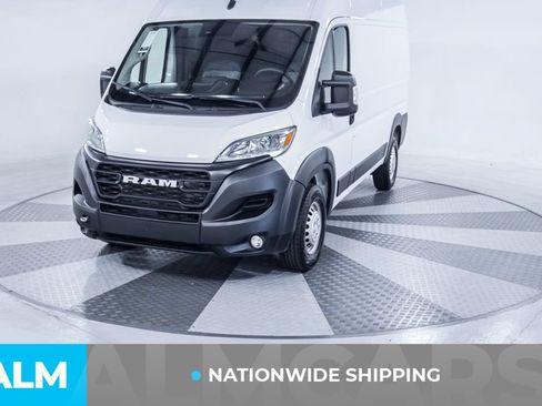 Used 2025 RAM ProMaster 2500 w/ Convenience Group FWD image 2