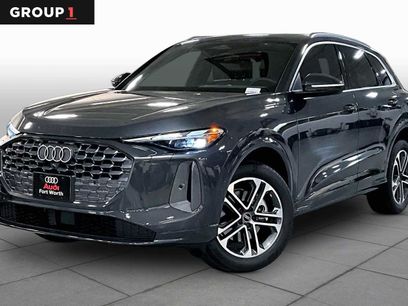 Used 2025 Audi Q5 Premium w/ Convenience Package
