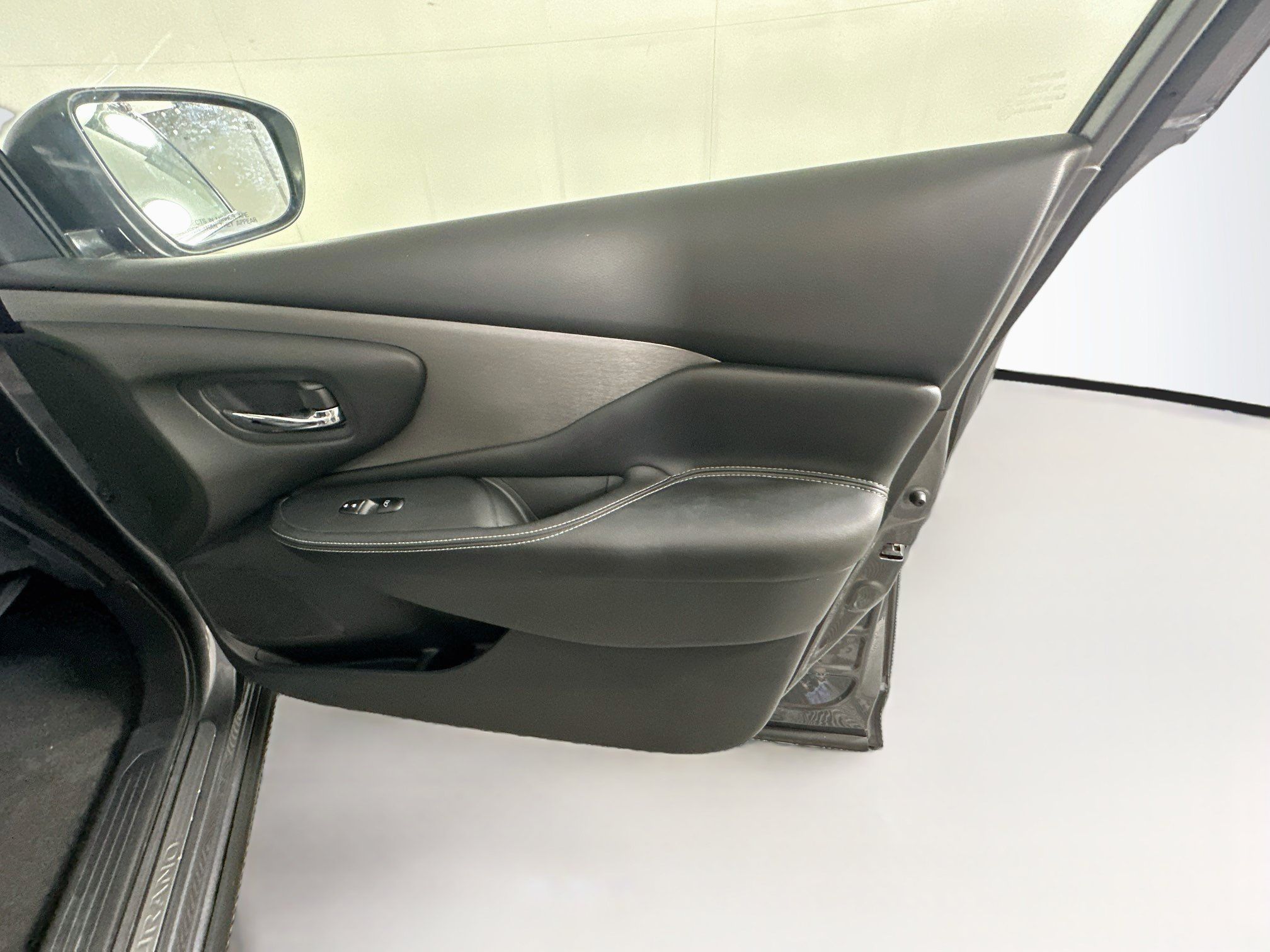 Used 2024 Nissan Murano SV FWD image 30
