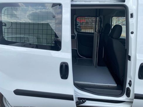 Used 2022 RAM ProMaster City Tradesman w/ Window Group 05 image 5