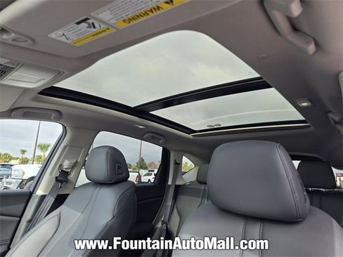 Used 2024 Acura RDX SH-AWD image 18