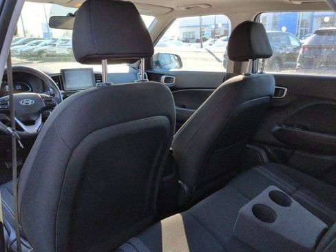 Certified 2023 Hyundai Venue SEL image 16