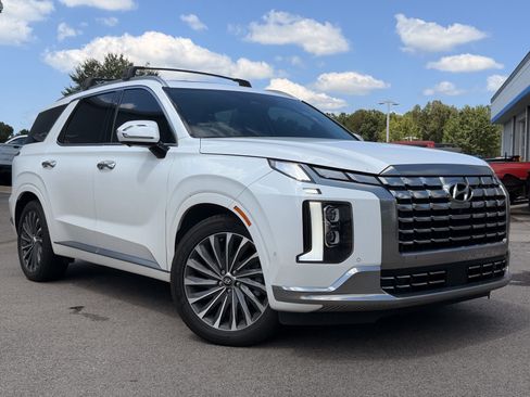 Used 2024 Hyundai Palisade Calligraphy AWD/4WD image 2