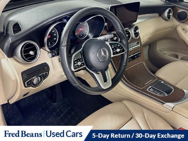 Used 2022 Mercedes-Benz GLC 300 4MATIC image 16