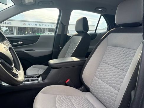 Used 2019 Chevrolet Equinox LS FWD image 7