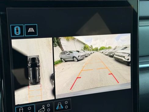 New 2026 GMC Terrain AT4 w/ Technology Package II AWD/4WD image 17