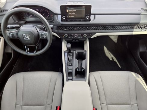 Certified 2025 Honda Accord SE image 23