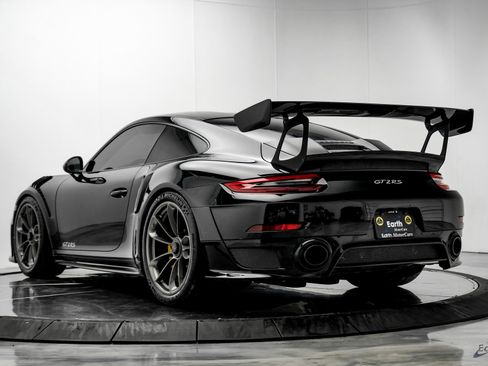 Used 2019 Porsche 911 GT2 RS w/ Weissach Package image 11