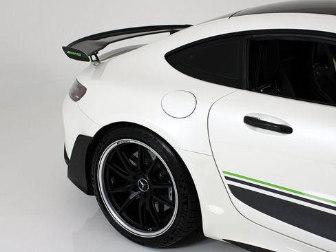 Used 2020 Mercedes-Benz AMG GT R image 21